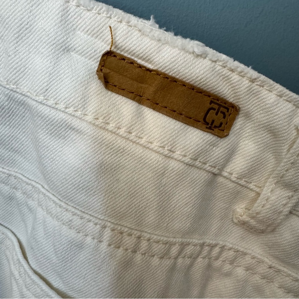 True Craft White Distressed Raw Hem Denim Skirt. NWT. Curvy Women’s 18 - Picture 9 of 13